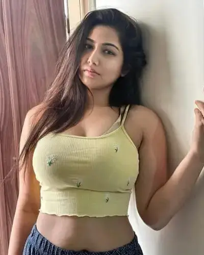 Escorts Kamrej